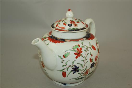 A Worcester globular teapot and cover, c.1768, 16cm